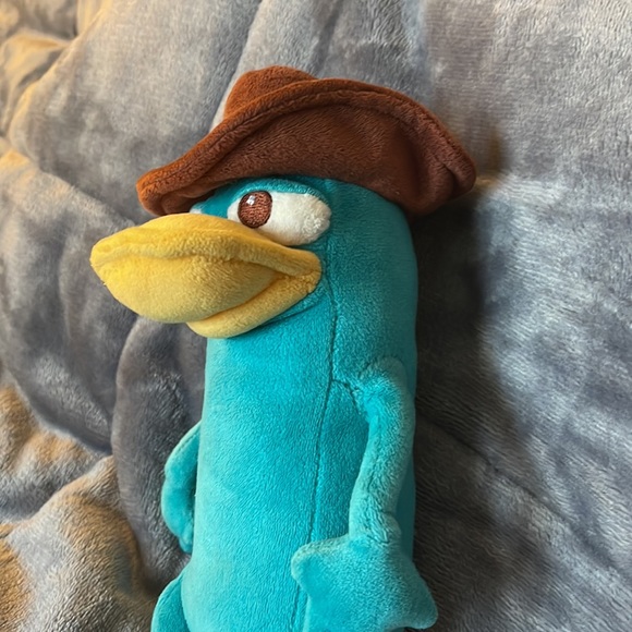 💕 Preloved EUC “Phineas and Ferb” ~ “Perry the Platypus” Plush - Picture 5 of 12
